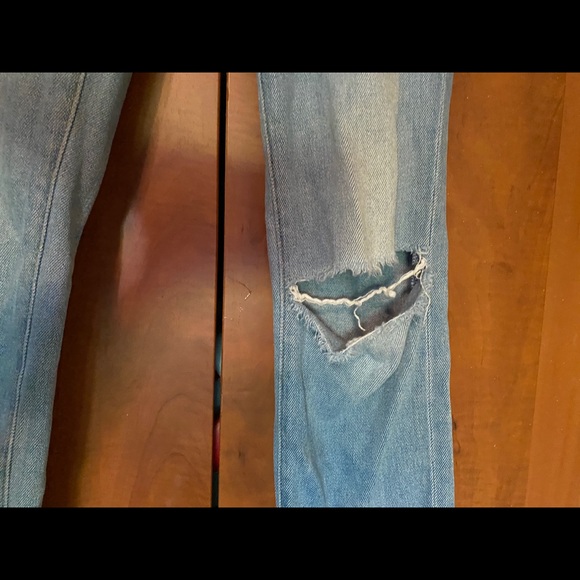 Ripped jeans - Picture 2 of 5